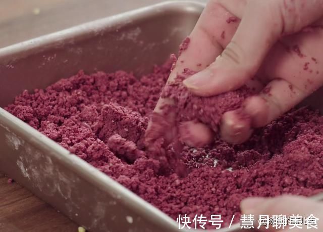 分享一款孩子爱吃的红豆松糕,香甜味美,松软营养,好吃又解馋