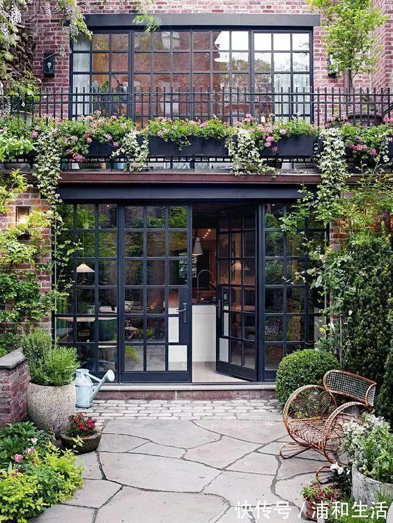 皇家园林|庭院种树已经不流行了!看人家别墅庭院这样设计,堪比皇家园林!