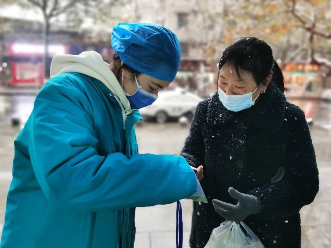 第一场雪|警惕！下雪路滑，骨折伤者增多