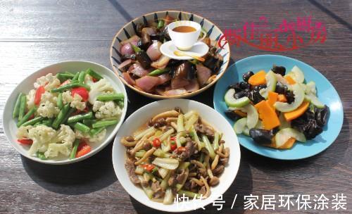 一家三口晚餐，走红朋友圈，实惠美味又营养，网友：会过日子