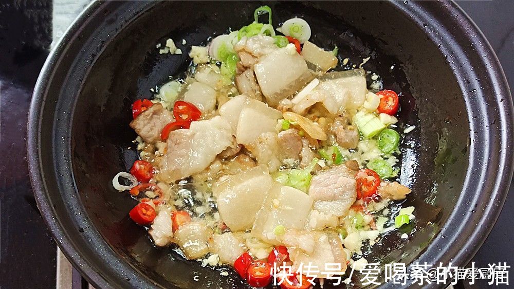白菜豆腐煲粉条,鲜香微辣好吃开胃下饭,冬天吃完浑身暖和