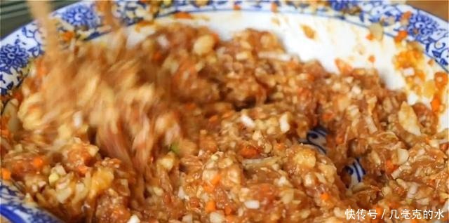 做法|白菜浑身都是宝,教你秘制做法,不炒不炖,鲜嫩多汁,营养丰富