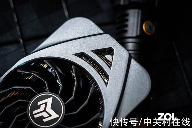 mini|影驰RTX 3050金属大师Mini评测 溢价也值