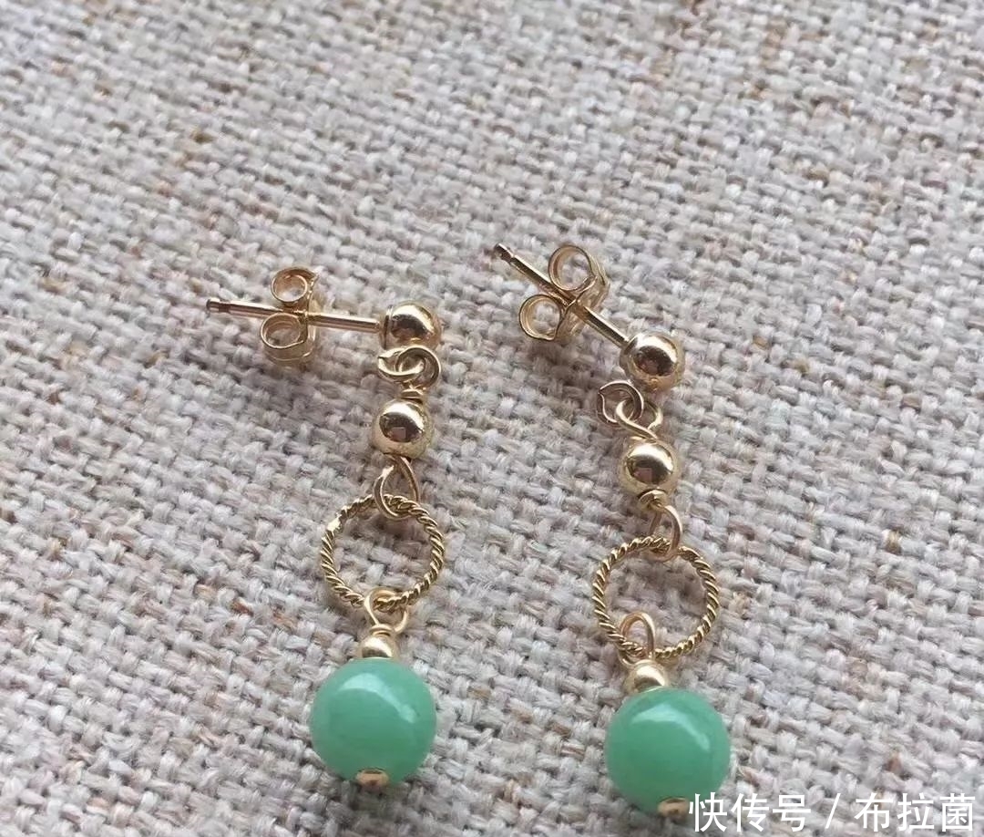 这个翡翠耳环很便宜,大家帮我看看送给母亲合适吗?