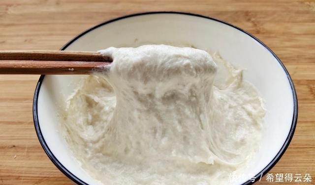 早餐|入冬后,我家迷上这早餐,香喷喷热乎乎,吃上两个就管饱,舒服