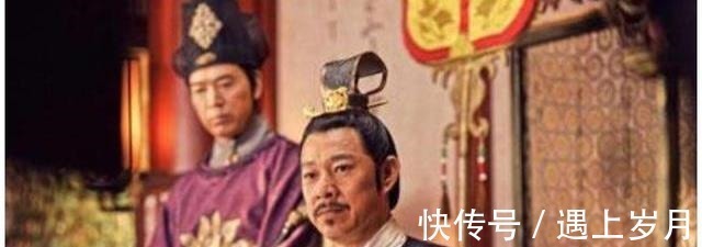 祖先&老人在祠堂找到一本破书,烧前看了看,看到两字我们祖先是皇帝!