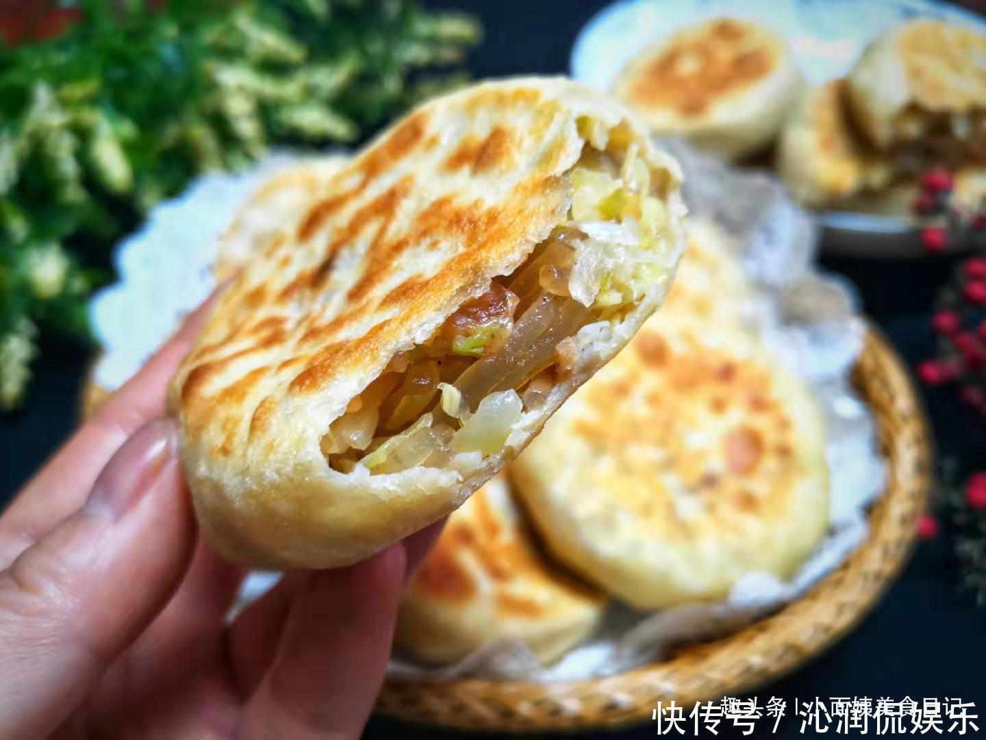 猪油|冬季,我家最爱这馅饼,又薄又软,一口气吃了四个还觉得不过瘾!