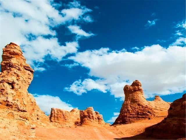 我国最大沙漠底下发现地下“海洋”，水量惊人，水可以直接饮用