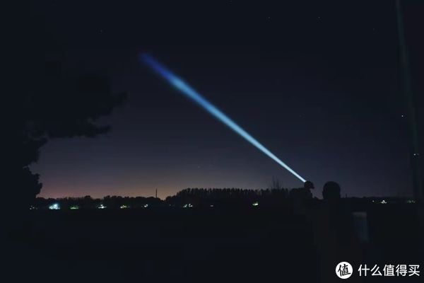 光剑在手,黑暗你走——纳丽德L10MAX白激光手电