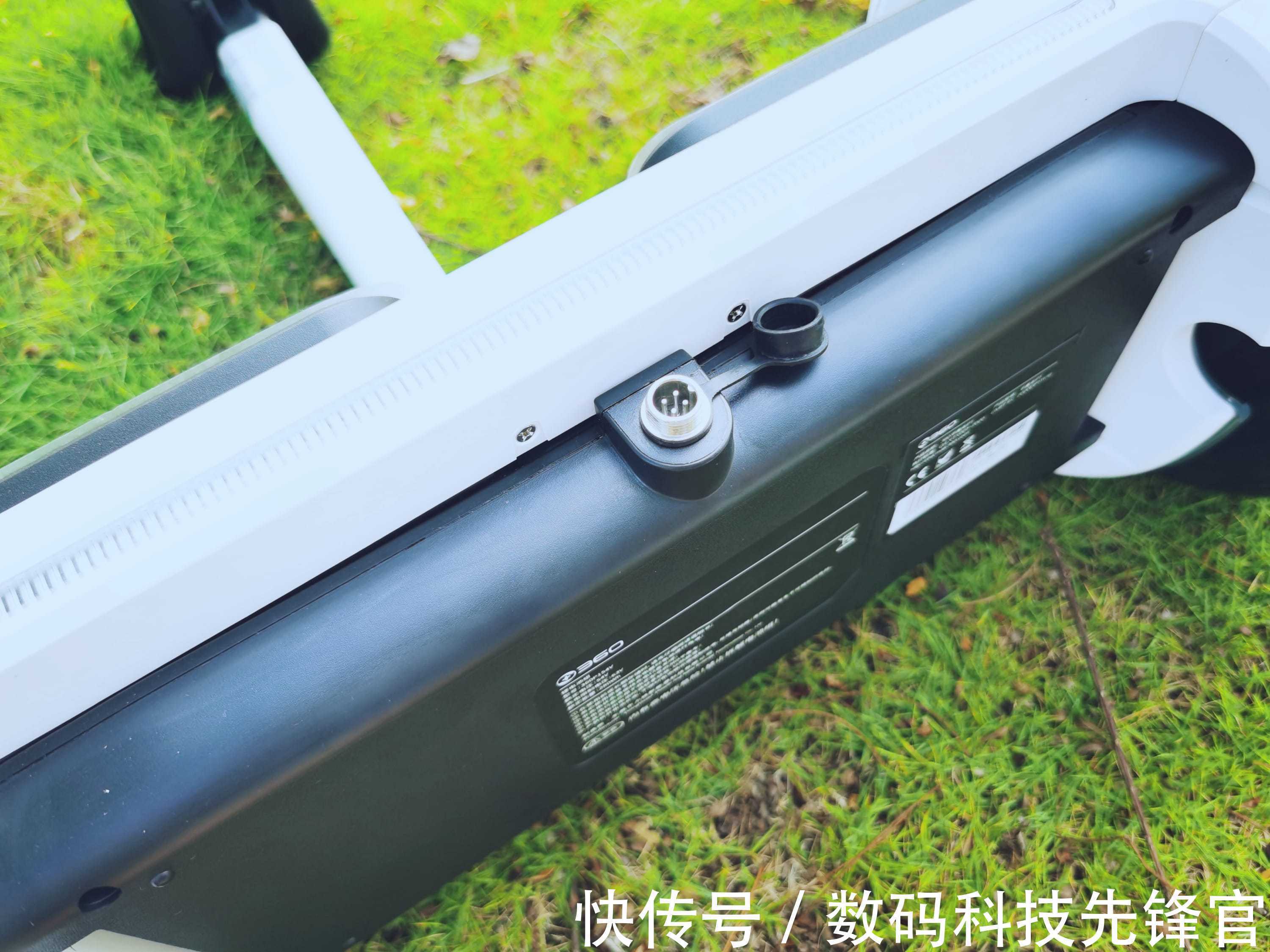 颜值与品质同时在线,华为智慧生活360平衡车 P1伴你智慧出游