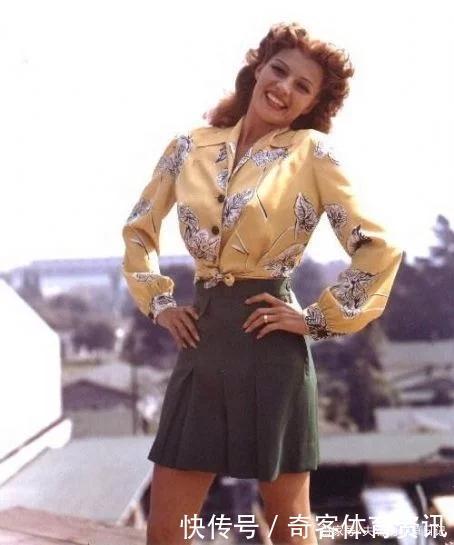 女人不要再“衬衫”塞裤子了,今年流行这样穿,时髦显瘦又高级!