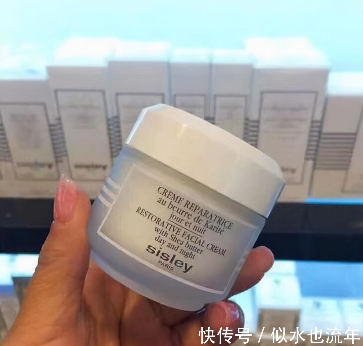 美加净 清爽型的补水保湿面霜推荐:美白滋养,打造出一个饱满的肌肤状态