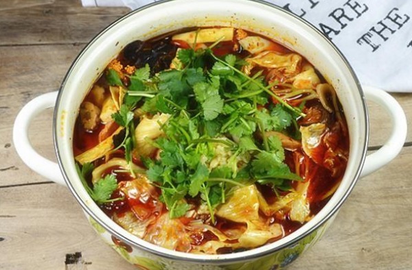 美食推荐扁豆炒肉、麻辣烩菜、冬瓜排骨、红烧排骨