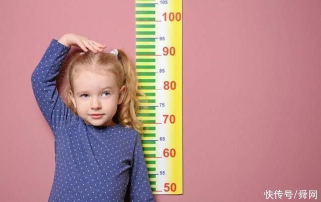 钠离子|男孩缺钙停止发育,身高仅1米,医生怒斥这2种食物别再纵容娃吃