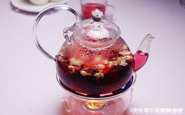 41岁大姐烟酒不沾，失眠多梦气血差，医生忠告：1事不可天天做！