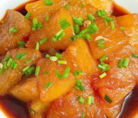 皮肤|女性不爱喝水皮肤干燥都掉皮了,多吃补水菜,补水润肤皮肤嫩