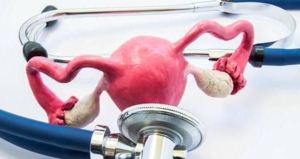 女人|宫寒的女人,要避免“4凉”,常吃3物、做2事,子宫一天天变干净