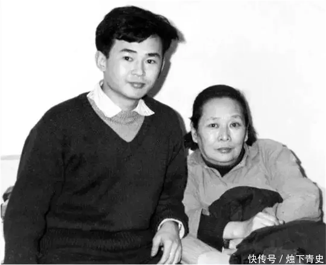 她16岁入黄埔军校，17岁嫁给叶剑英，31岁时选择离婚，儿子是少将 -6park.com
