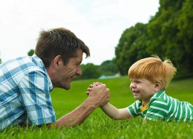 女孩|被称作“最美婴儿”的丹麦女孩,凭借大眼睛吸粉无数,如今长啥样