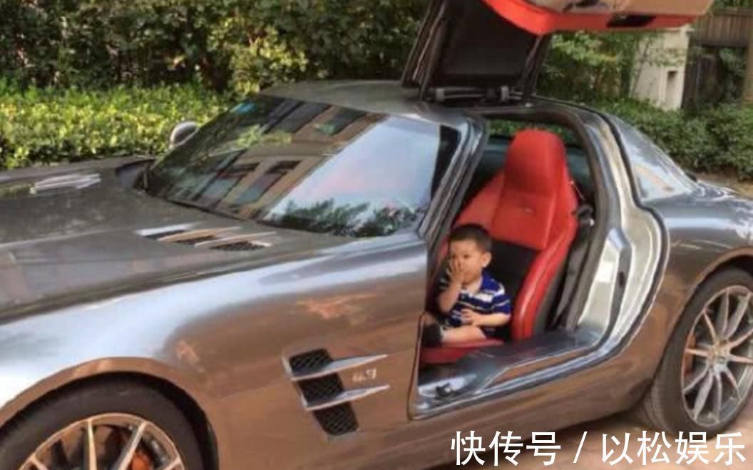 家长|开迈巴赫接孩子被骂炫富,后又换成法拉利,家长:这是最便宜的