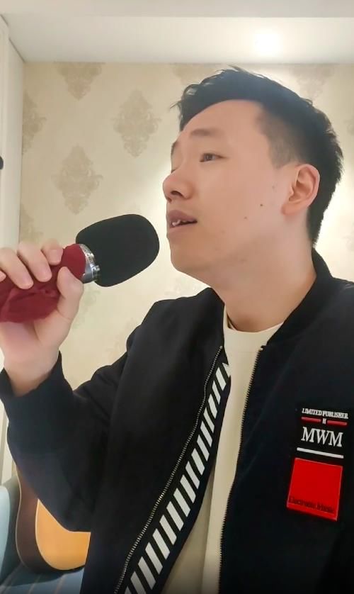 家庭春晚大赏第二弹!走心演唱、激情架子鼓、动感拉丁……哪段表演戳中了你?