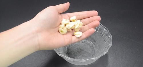 男性朋友|大蒜放进白醋里泡一泡,真是厉害,解决了很多男性朋友困扰的烦恼