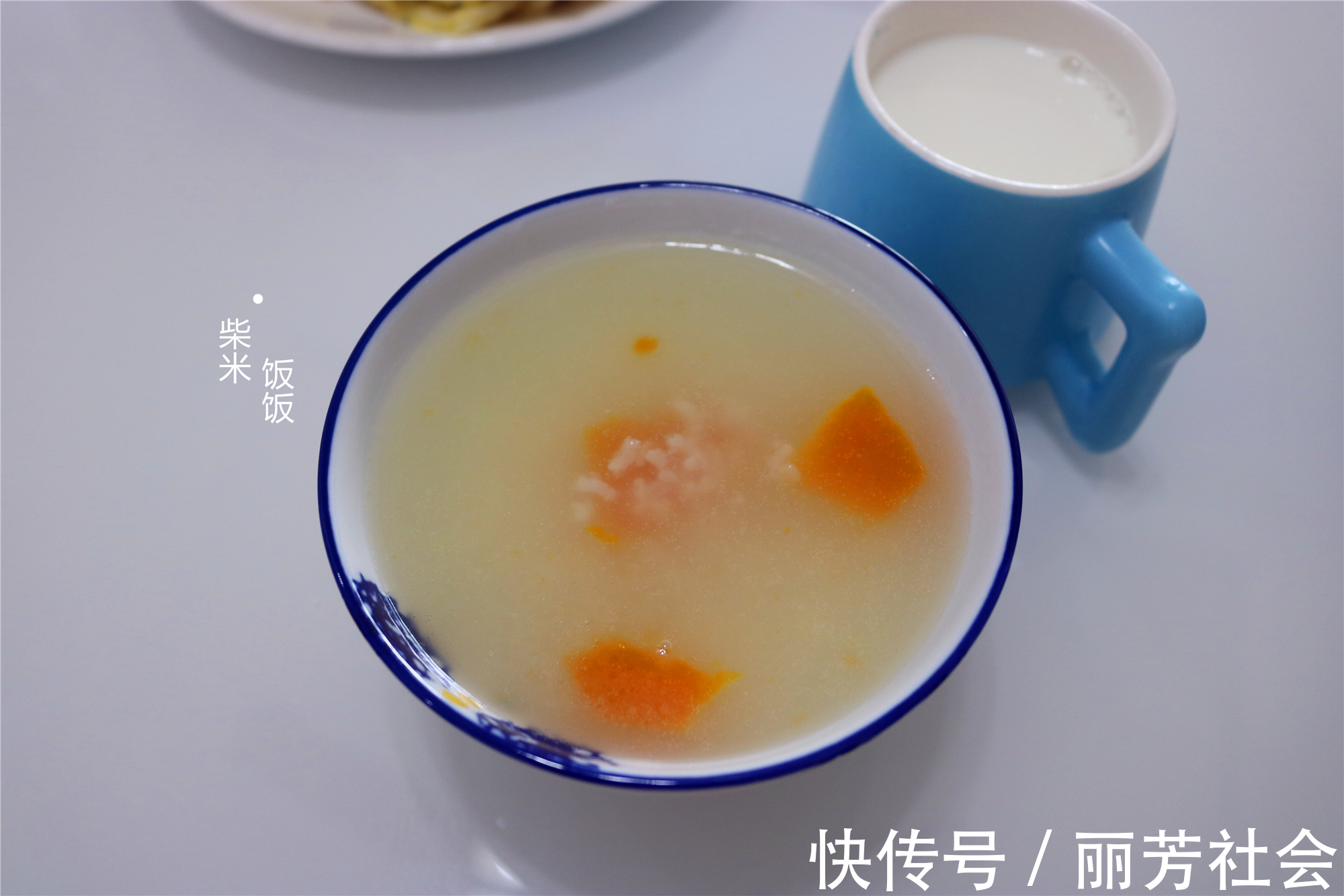 鸡蛋软饼|假期不出门,早餐在家吃,有粥有菜还有饼,做法简单味道好
