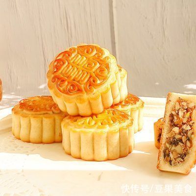 搅拌均匀|广式伍仁月饼（手工馅料制作）