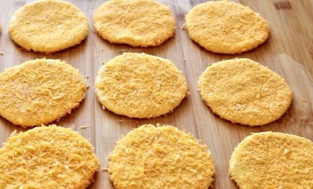  香甜|做南瓜饼时，牢记4大步骤，外酥里糯，香甜又好吃，家人的最爱