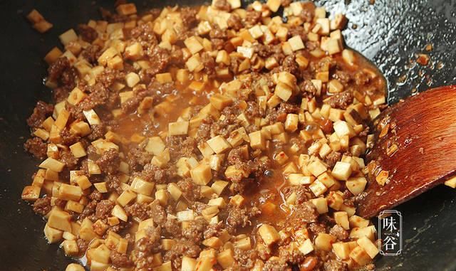  做出来的牛|在家自制牛肉酱，无需腌制，有它吃饭就是香，家人顿顿饭扫光