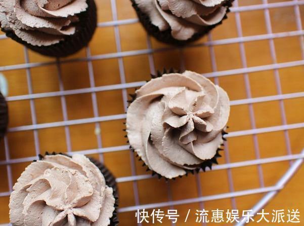 不会做奶油杯子蛋糕全蛋打发有技巧,注意1点小白也能成功