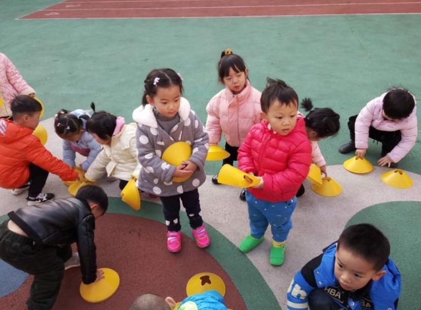 金钱观|“假精致”和“真粗糙”妈妈,带出的孩子差距明显,不仅是外表