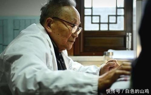药师|92岁老药师指点胃病“久治不愈”，不用药不用愁，3招养好胃