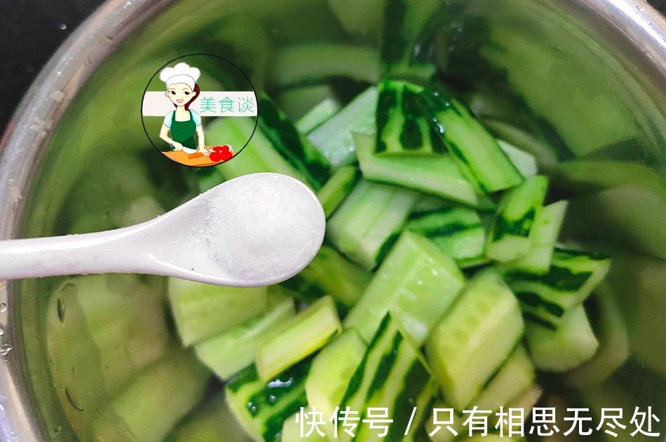 炒牛肉此做法,鲜香嫩滑,清脆爽口,比吃红烧肉强多了,简单营养