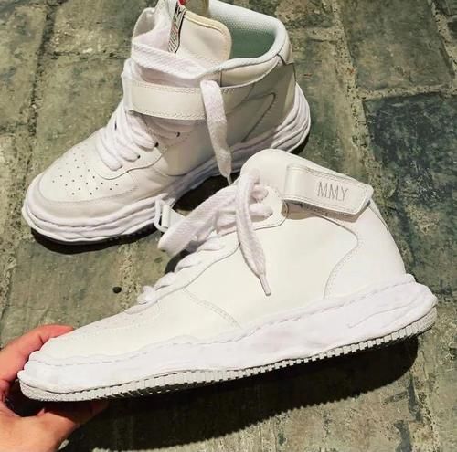 这双“ Nike ”，溶解