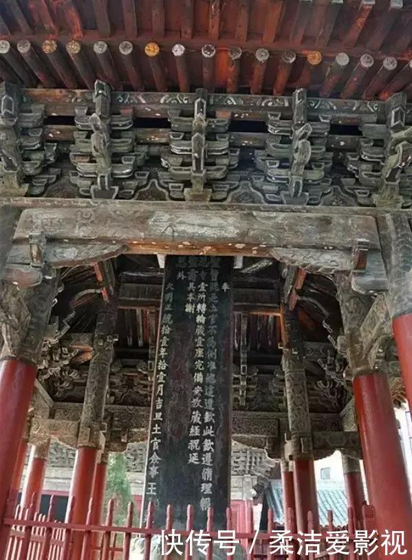 中国“最奢侈”的寺庙，全寺用楠木建成，共雕刻有9999条龙