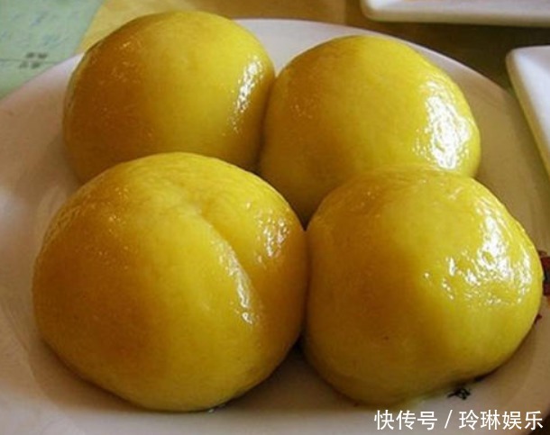 做粘豆包,需掌握一些技巧,便能一次成功,香甜软糯又养胃