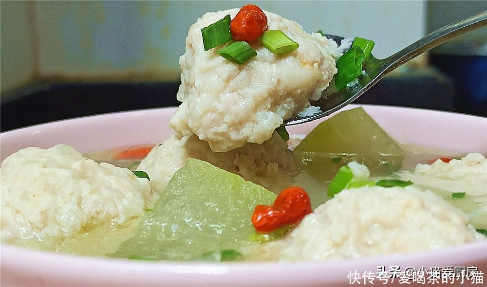 冬瓜|“冬瓜丸子汤”这么做，味道不仅鲜美，好吃还不腻，做一锅不够吃