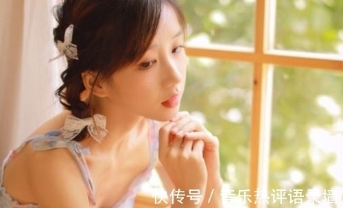 相思扣!婉约秋词十二首:水中载情愁不尽,花下相思扣心魂