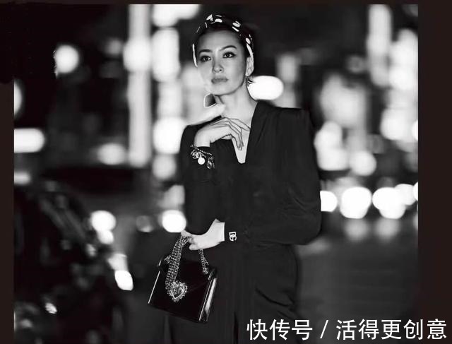 小西装 别再相信黑色百搭了!睿智华丽风的“黑色穿搭”晋级课,让你秒懂!