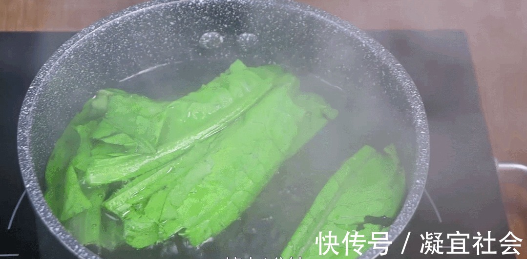 偏食|别做蒸蛋给宝宝吃了!跟我做,孩子更爱吃,软糯好消化,辅食首选