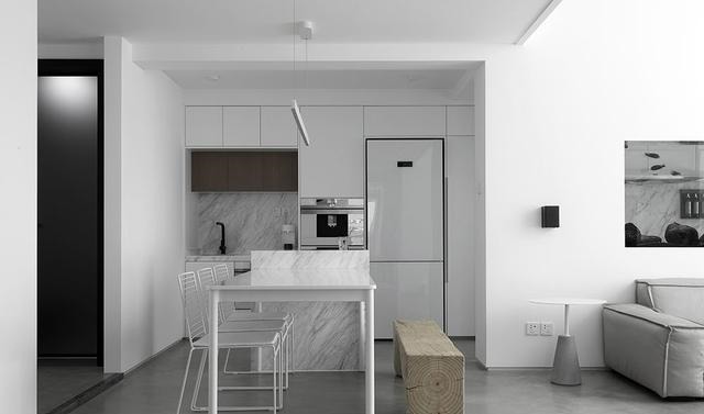 照明|断舍离做到极致,200㎡一尘不染毫无杂物,每天保持干干净净