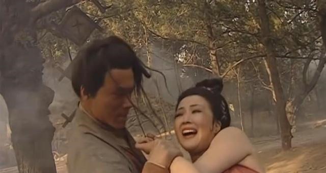 卢俊义$吴用坑卢俊义上山的时候带李逵而不肯带武松 他心里在害怕什么!