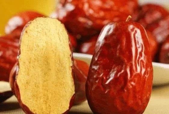 红枣|老中医提醒红枣要少吃,最好不要吃,知道为什么吗早知早受益