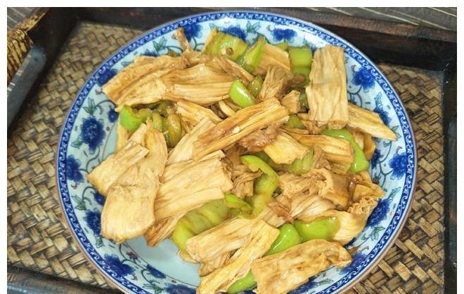 腐竹|泡腐竹时,用冷水还是热水?教你正确做法,以后别乱炒了