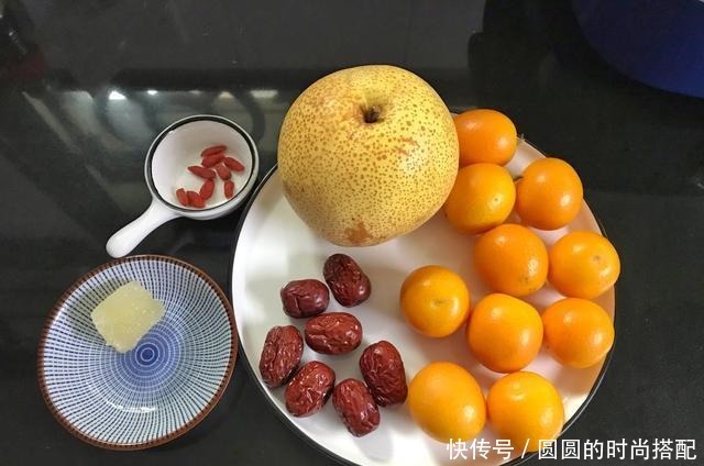  冬天，雪梨和它天生一对，炖一炖，清甜滋润，每天一碗，全家受益