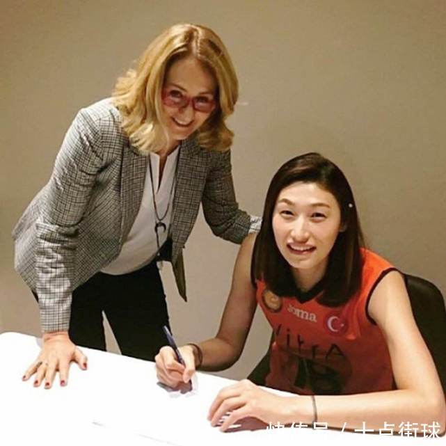 上海队|金软景:两年前离开中国称不为钱,两年后在中国赚百万又称太辛苦