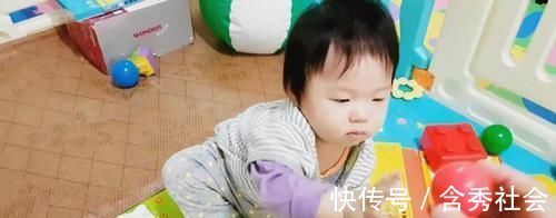 婴儿|婴儿玩玩具很快会腻?老玩具玩出新花样,孩子不腻,刺激五感发育