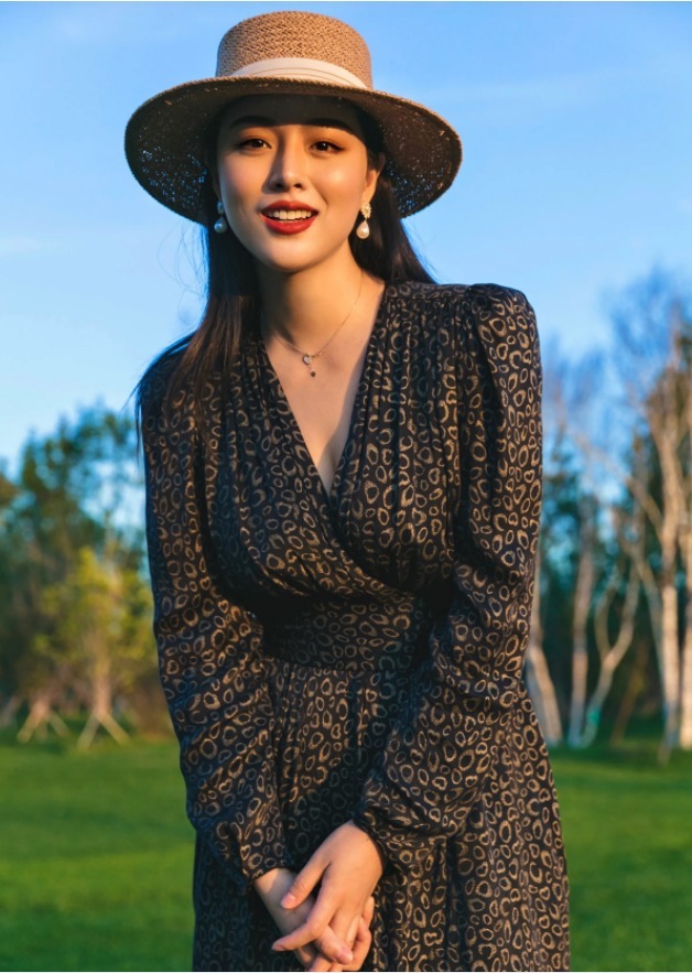 女孩|140斤微胖女孩坚持运动,练就“葫芦形”身材,前凸后翘很惹眼