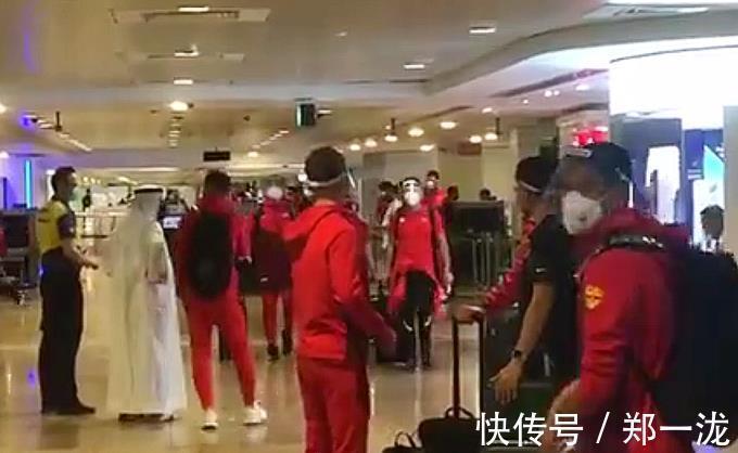 国足|能赚50万!名记为陈戌源叫好!球迷担心:国足“主场”变客场